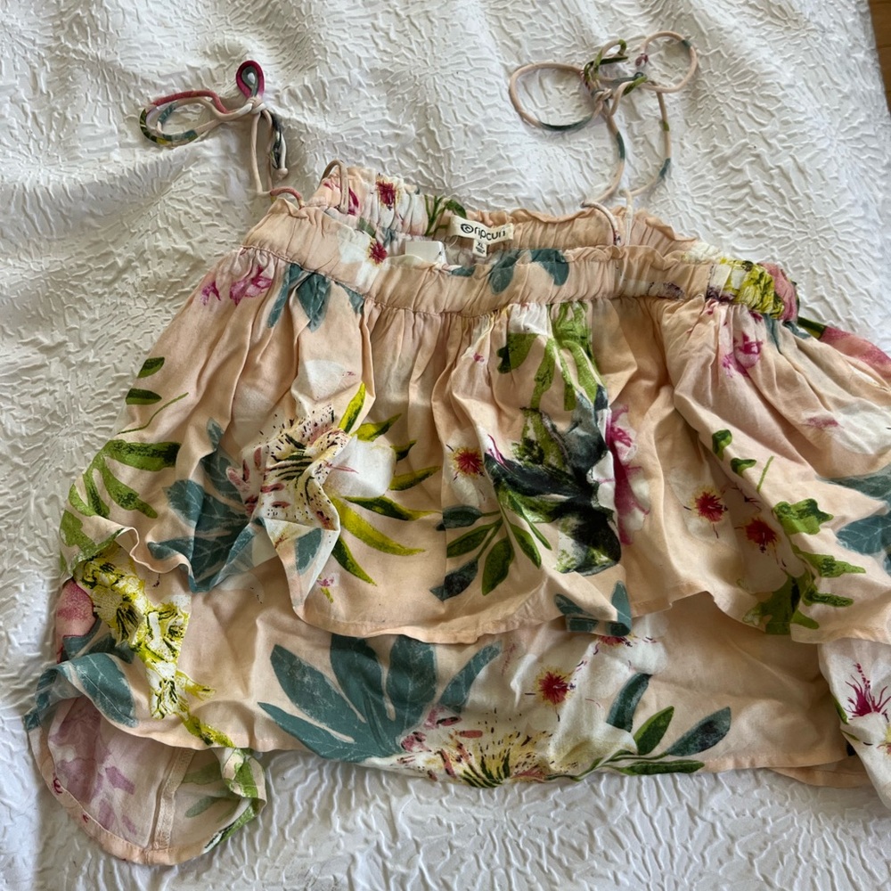cute rip curl floral shirt